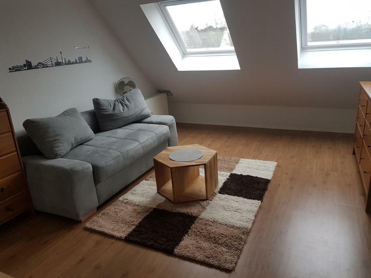 Mansarde - Apartment Düsseldorf Eksteriør billede