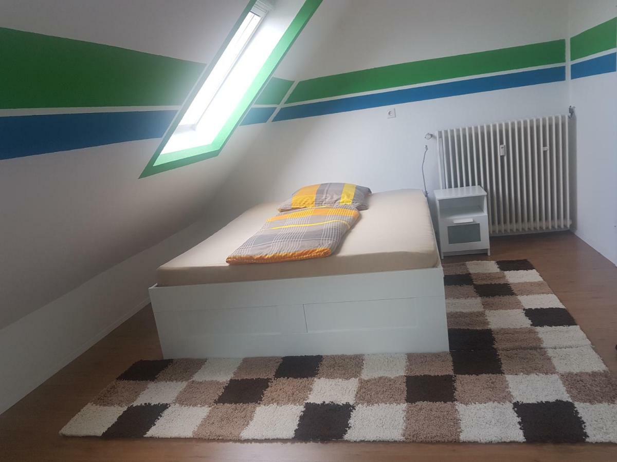 Mansarde - Apartment Düsseldorf Eksteriør billede